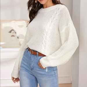 🎈 White Oversized Comfy Sweater 🎈